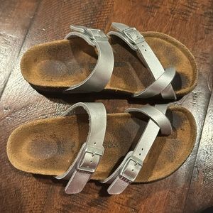 Kids’ Birkenstock size 31